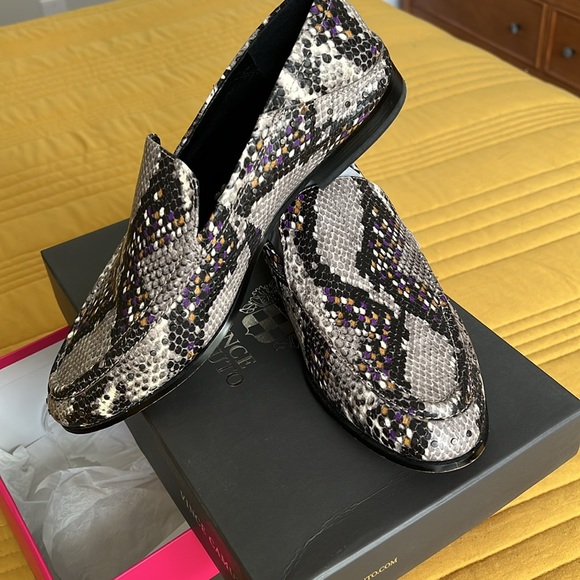 Vince Camuto Mulberry/Ochre Multi carpet Pitone Coriand. - Picture 2 of 5